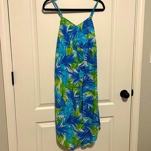 Barely used dress still in good condition